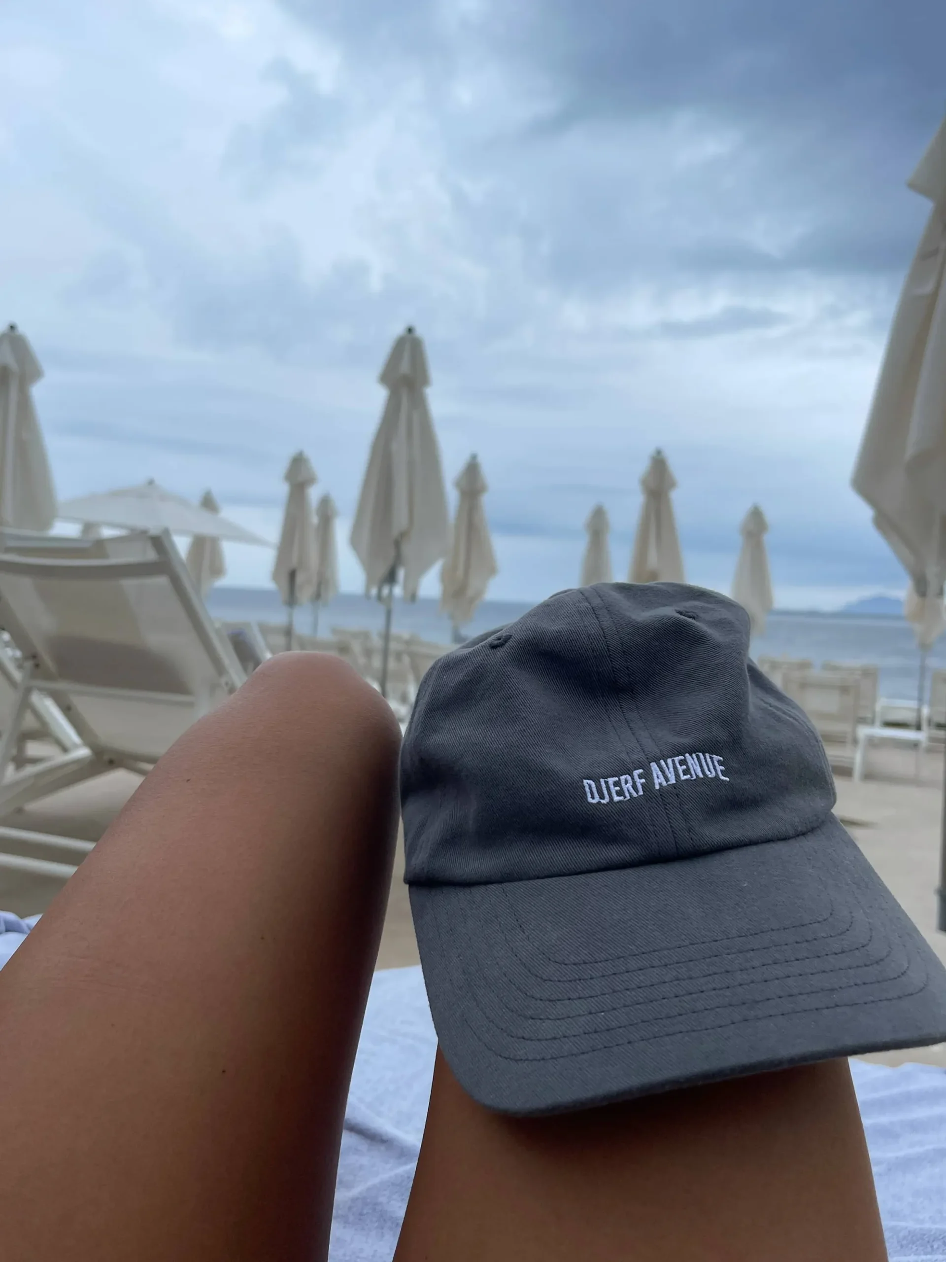 Djerf Avenue Cap Washed out Black