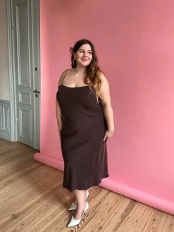 Dream Dress Midi Dark Mocha