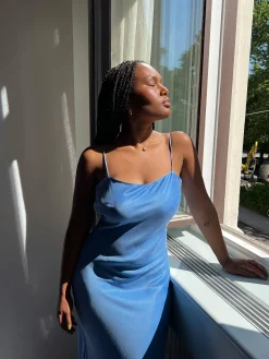 Dream Dress Midi Sky