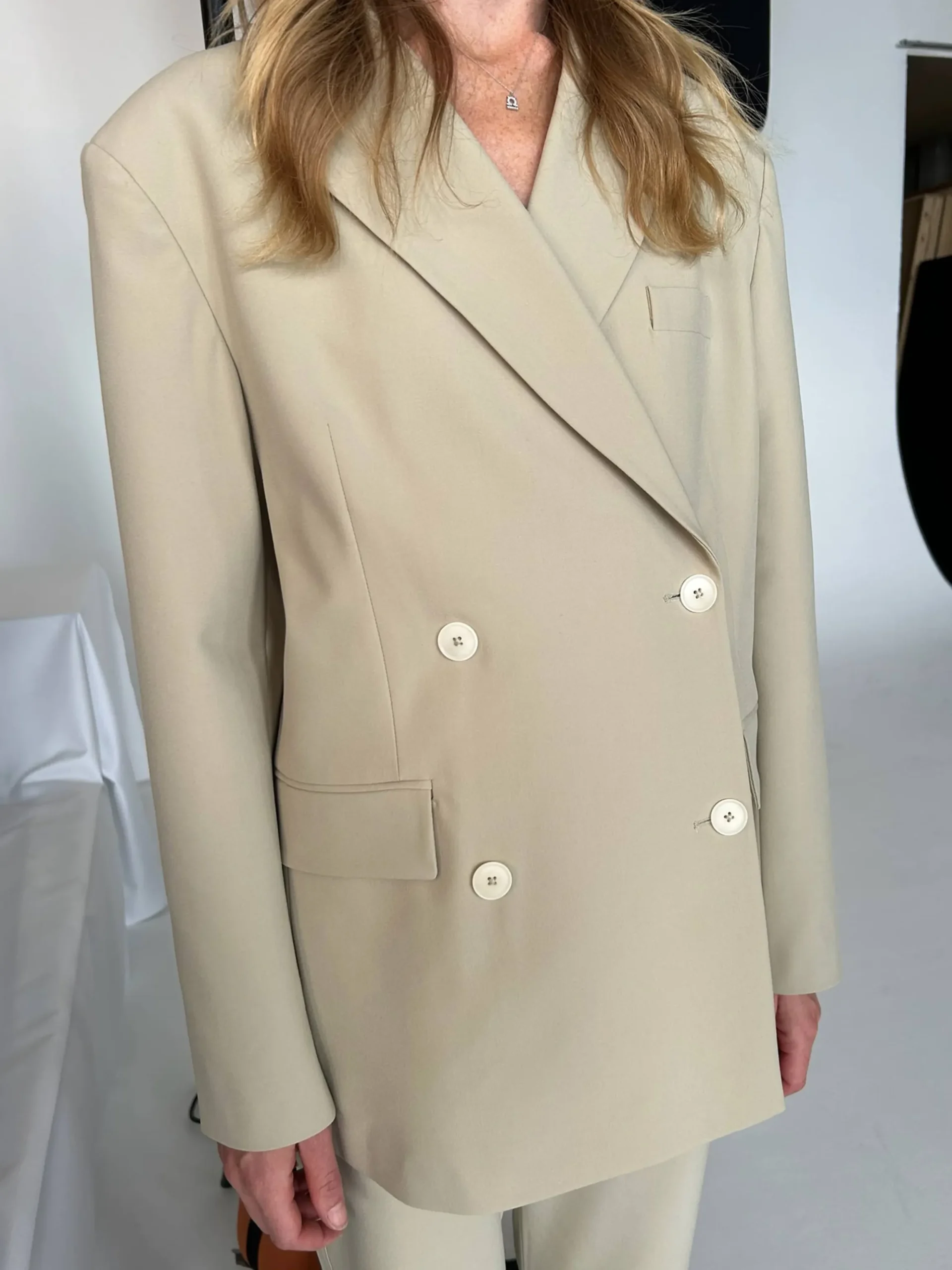 Essential Blazer Greige