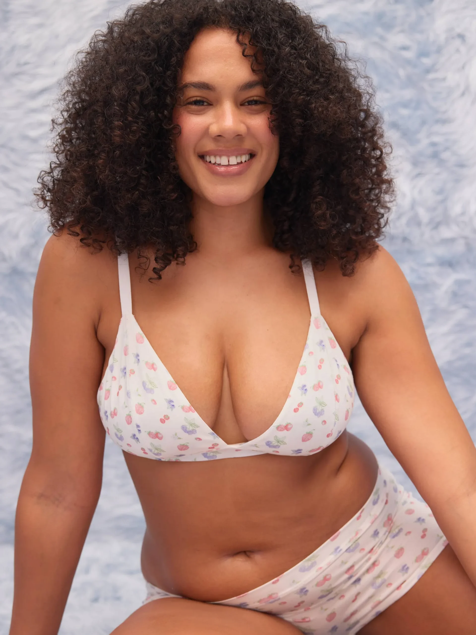 Go Close Triangle Bralette Summer Berries