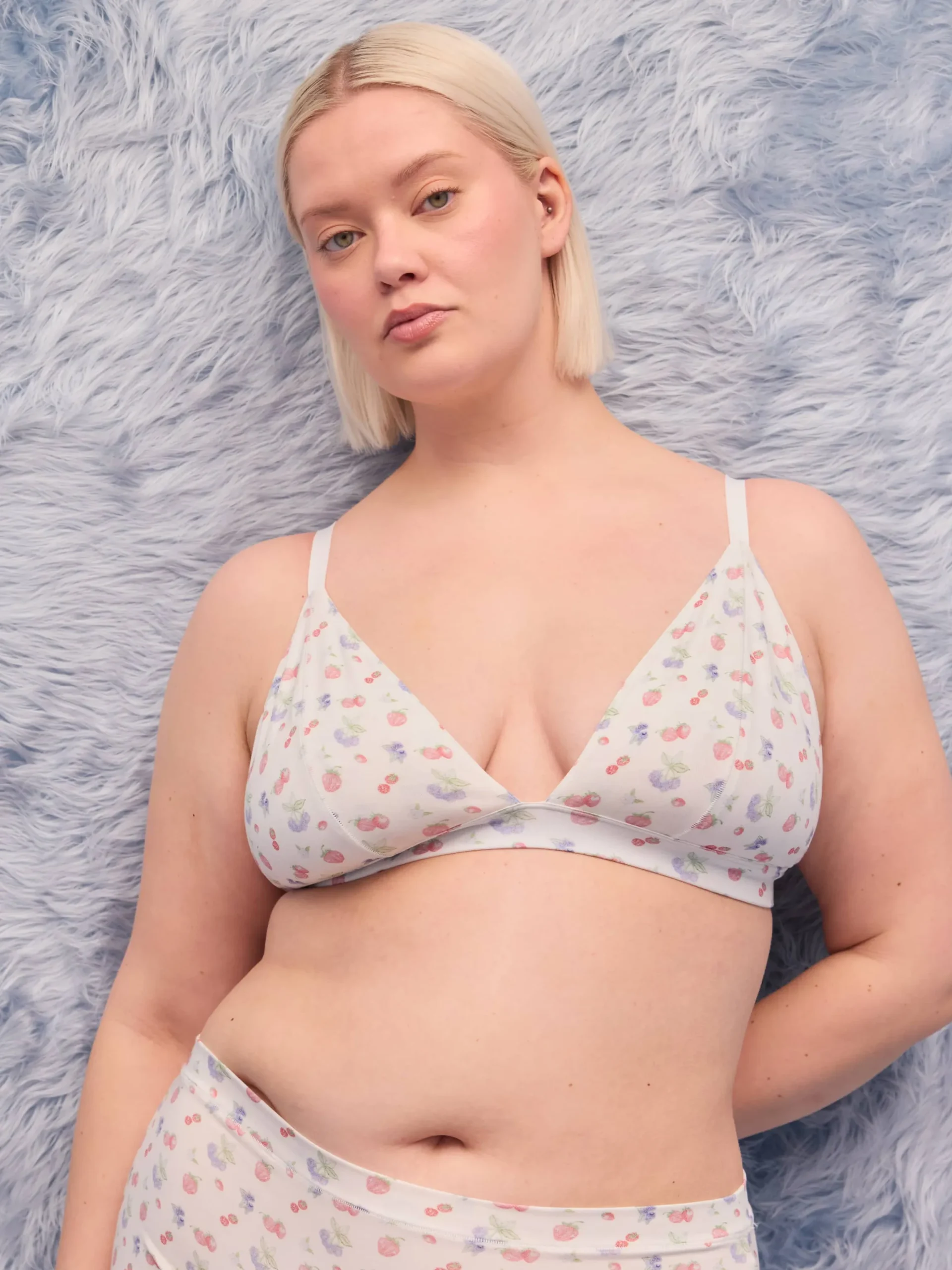 Go Close Triangle Bralette Summer Berries