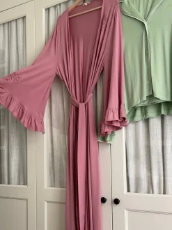Go Slow Embroidered Robe Dusty Pink