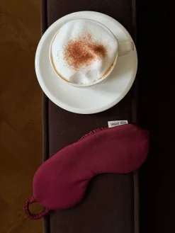 Go Slow Sleeping Mask Burgundy