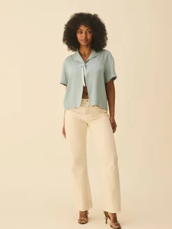 Loves Me Knot Top Dove Blue