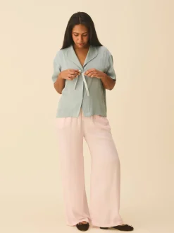 Loves Me Knot Top Dove Blue