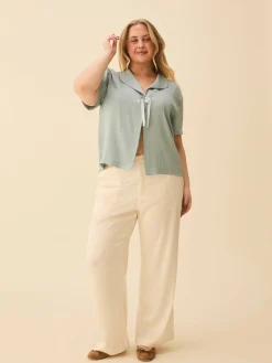 Loves Me Knot Top Dove Blue