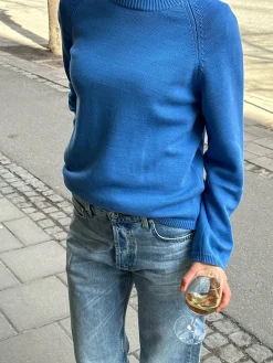 Roundneck Sweater Sky Blue
